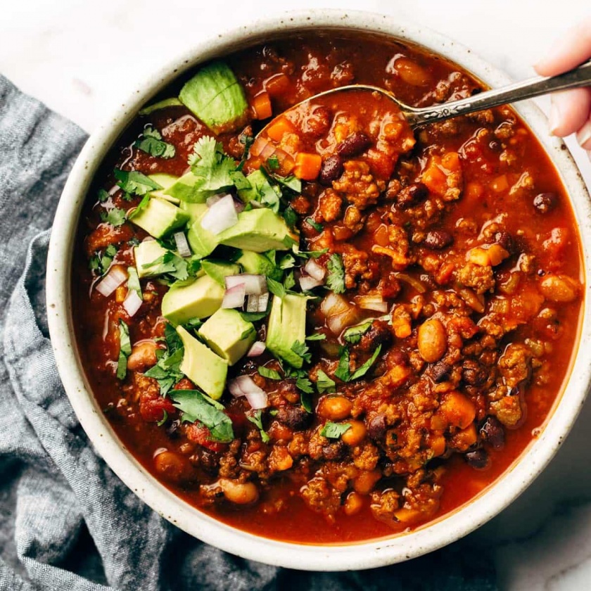 Chicken Chili image - https://enlivenfit.s3.amazonaws.com/img/xs_3apnd7dj_sunday-chili-square.16122756743818.jpg